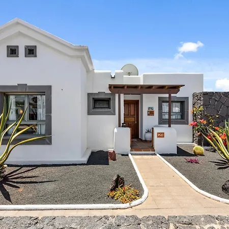 Villa El Faro Playa Blanca  Exterior photo
